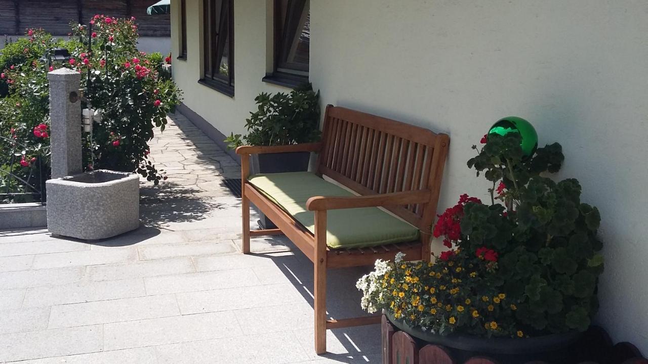 Pension Und Appartement Weinschreiber راوريس المظهر الخارجي الصورة