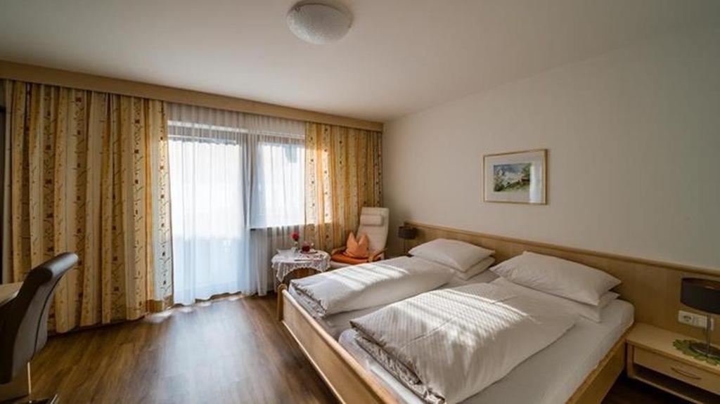 Pension Und Appartement Weinschreiber راوريس المظهر الخارجي الصورة